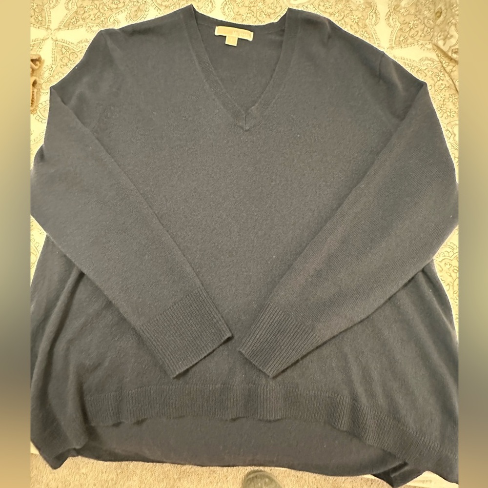 Michael Kors women’s navy V-Neck hi low Sweater